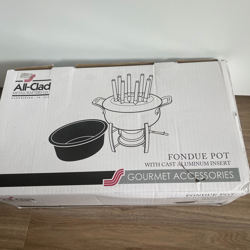 Allclad Fondue Pot with Cast Aluminum Insert - Black